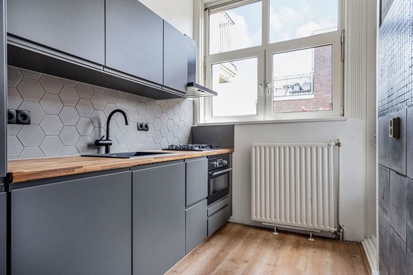 Medium property photo - Valkenboslaan 378, 2563 EG Den Haag
